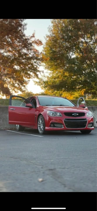 2014 Chevrolet SS - Image 2 of 5