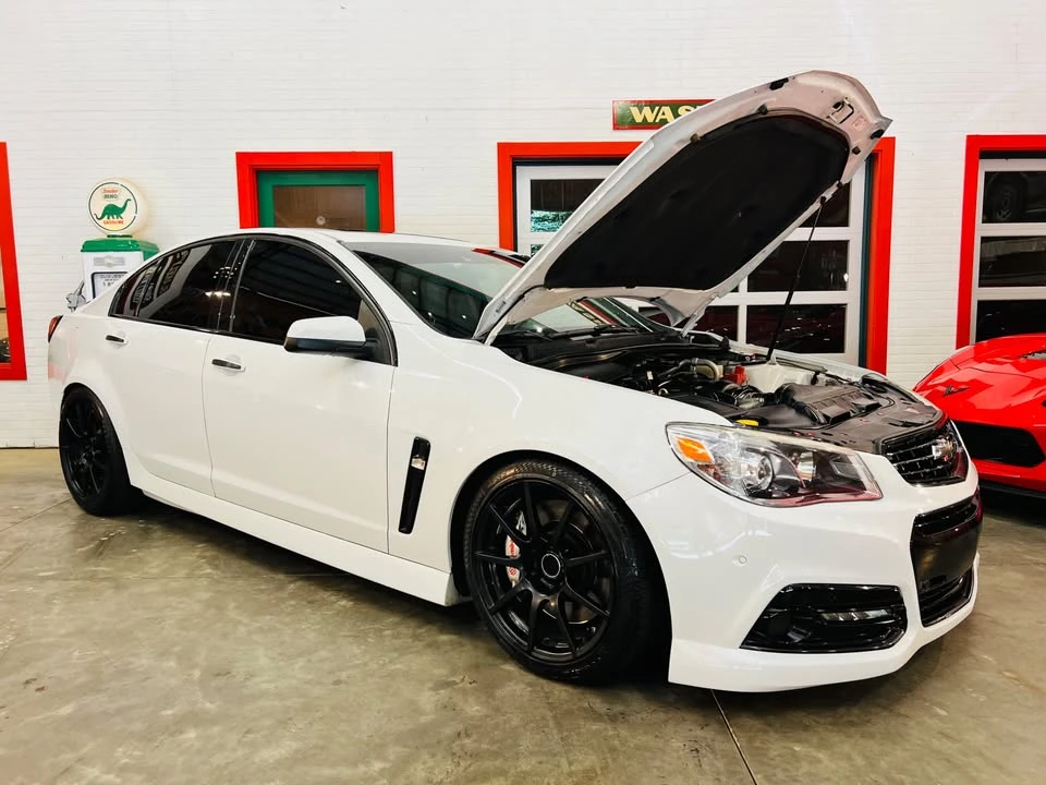 2014 Chevrolet SS - Image 2 of 21