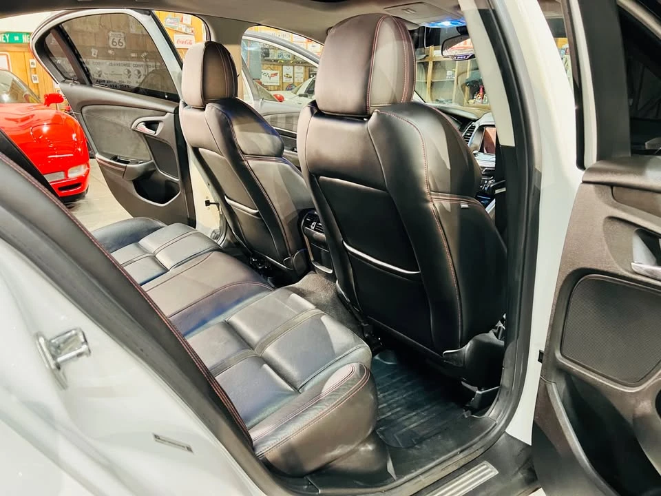 2014 Chevrolet SS - Image 18 of 21