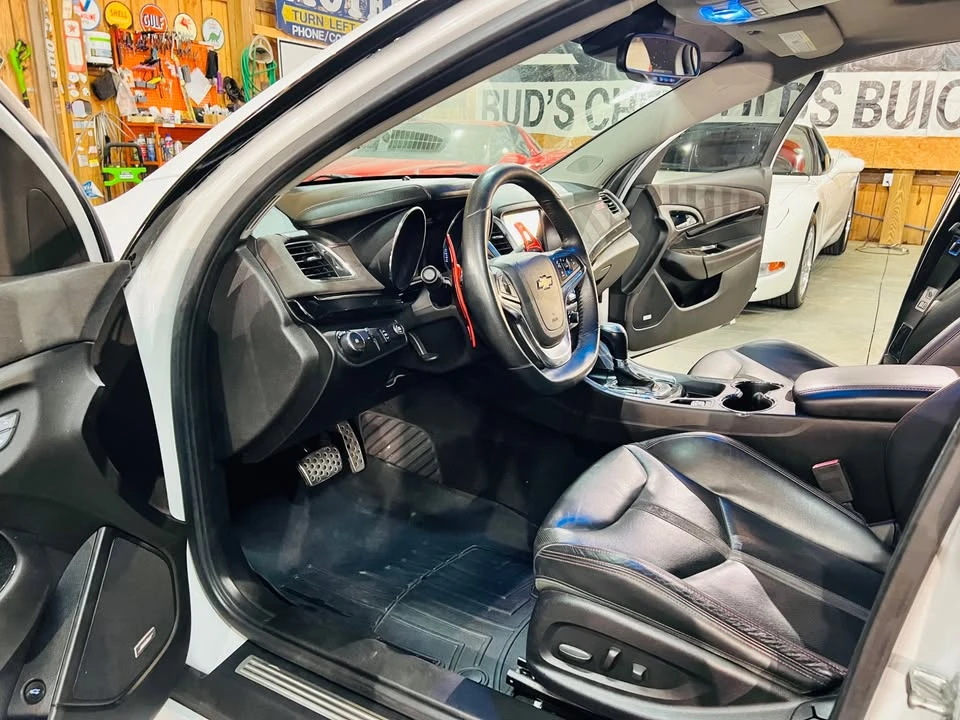 2014 Chevrolet SS - Image 14 of 21