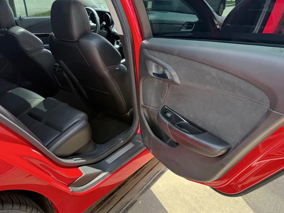 2014 Chevrolet SS - Image 12 of 15