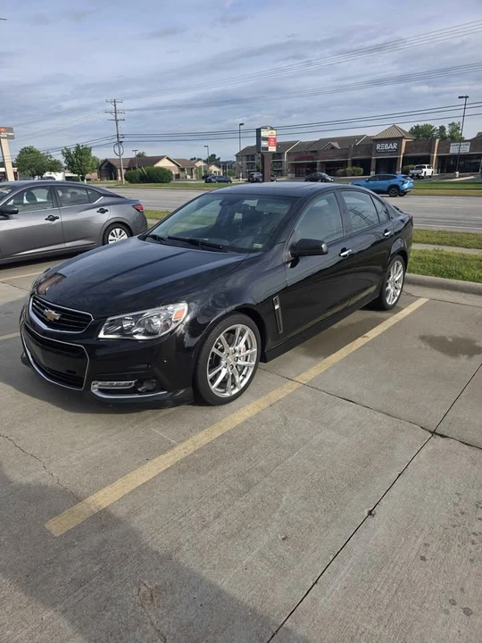 2014 Chevrolet SS - Image 2 of 8