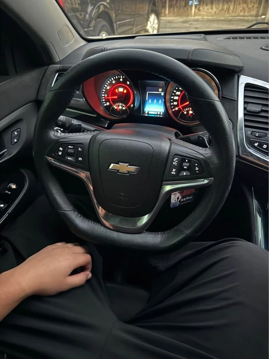 2014 Chevrolet SS - Image 2 of 11