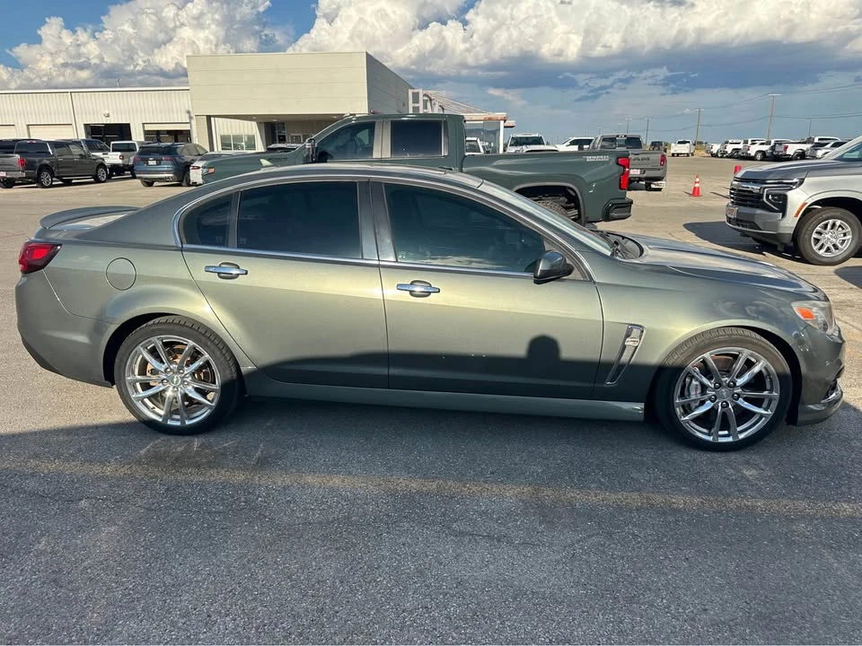 2014 Chevrolet SS - Image 2 of 9