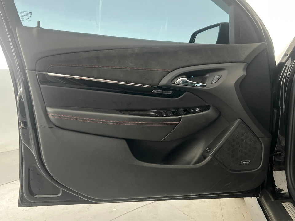 2014 Chevrolet SS - Image 3 of 31