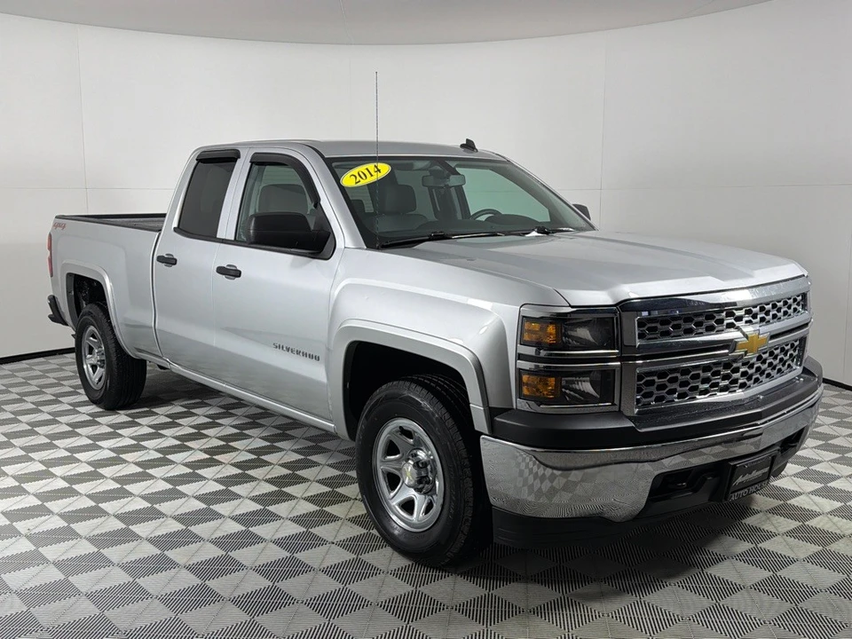 2014 Chevrolet Silverado 3rd Gen - Image 3 of 12
