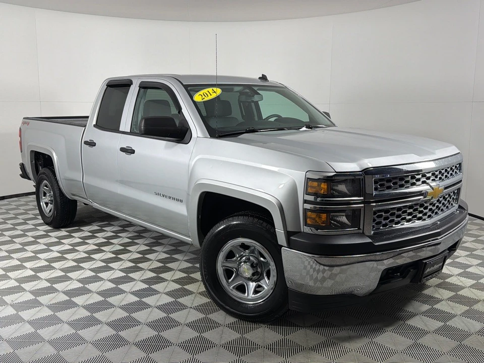 2014 Chevrolet Silverado 3rd Gen - Image 2 of 12