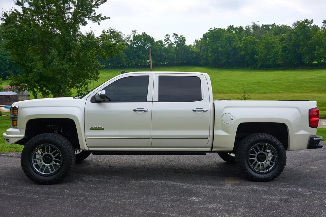 2014 Chevrolet Silverado 3rd Gen - Image 3 of 31