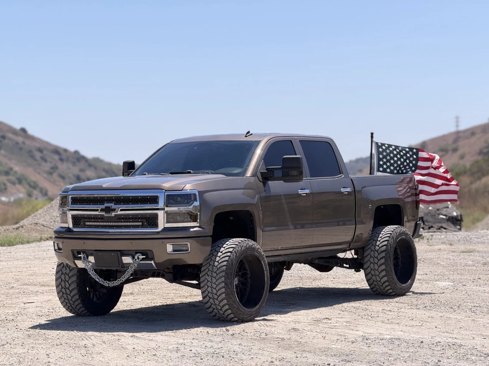 2014 Chevrolet Silverado 3rd Gen - Image 3 of 31