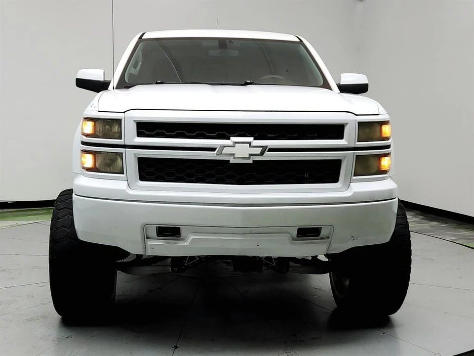 2014 Chevrolet Silverado 2nd Gen - Image 2 of 12