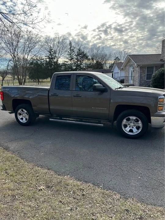 2014 Chevrolet Silverado 3rd Gen - Image 2 of 11