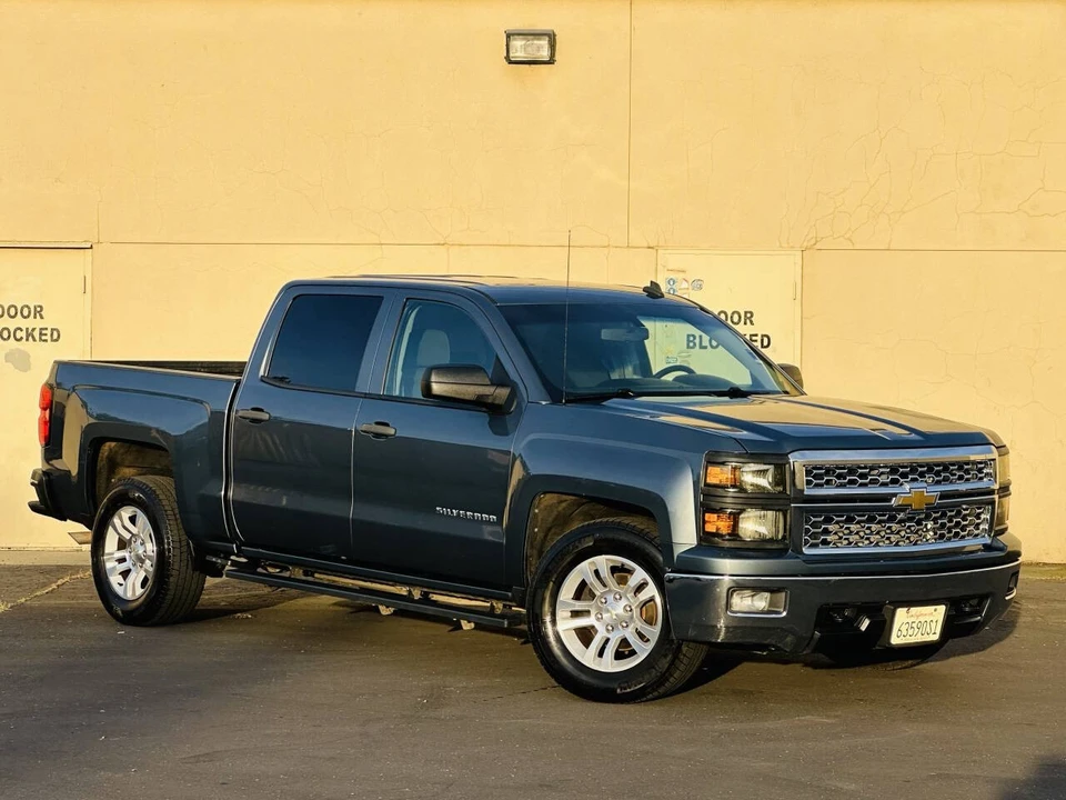 2014 Chevrolet Silverado 3rd Gen - Image 2 of 18