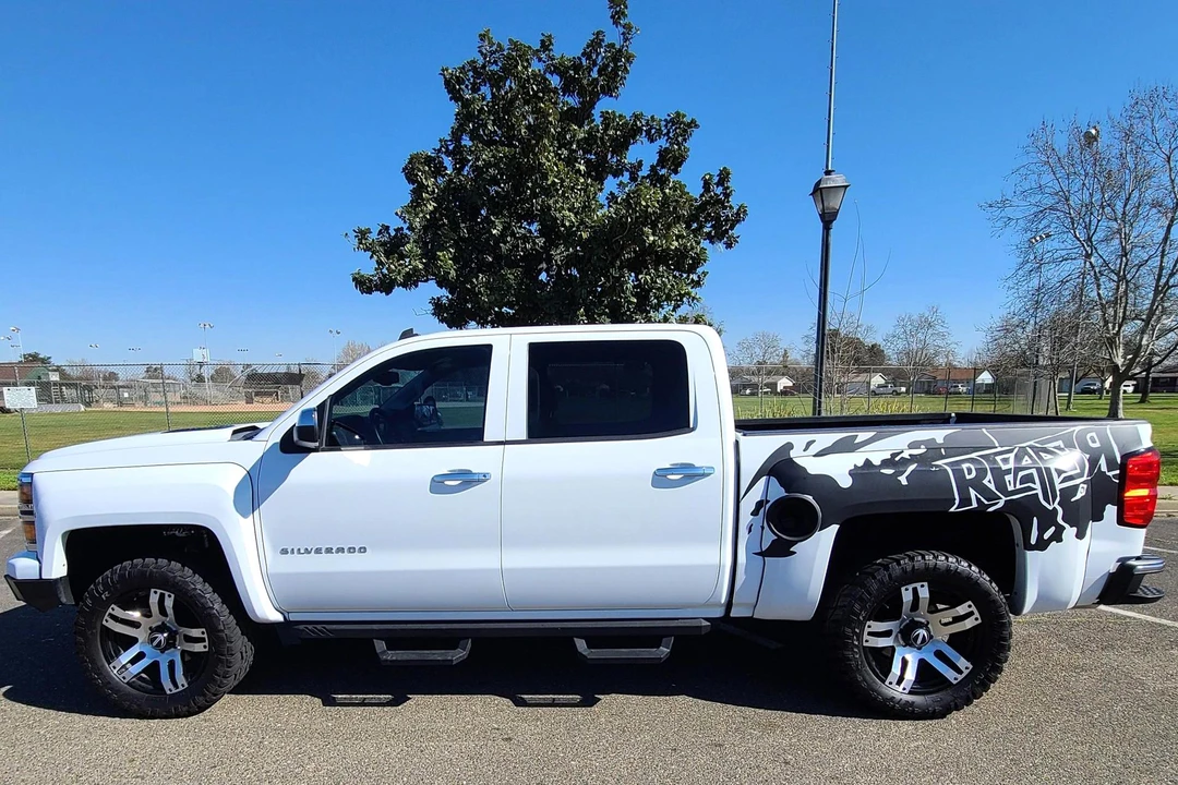 2014 Chevrolet Silverado 3rd Gen - Image 3 of 31
