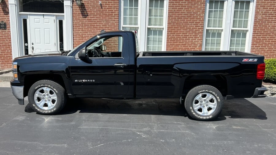 2014 Chevrolet Silverado 3rd Gen - Image 2 of 10