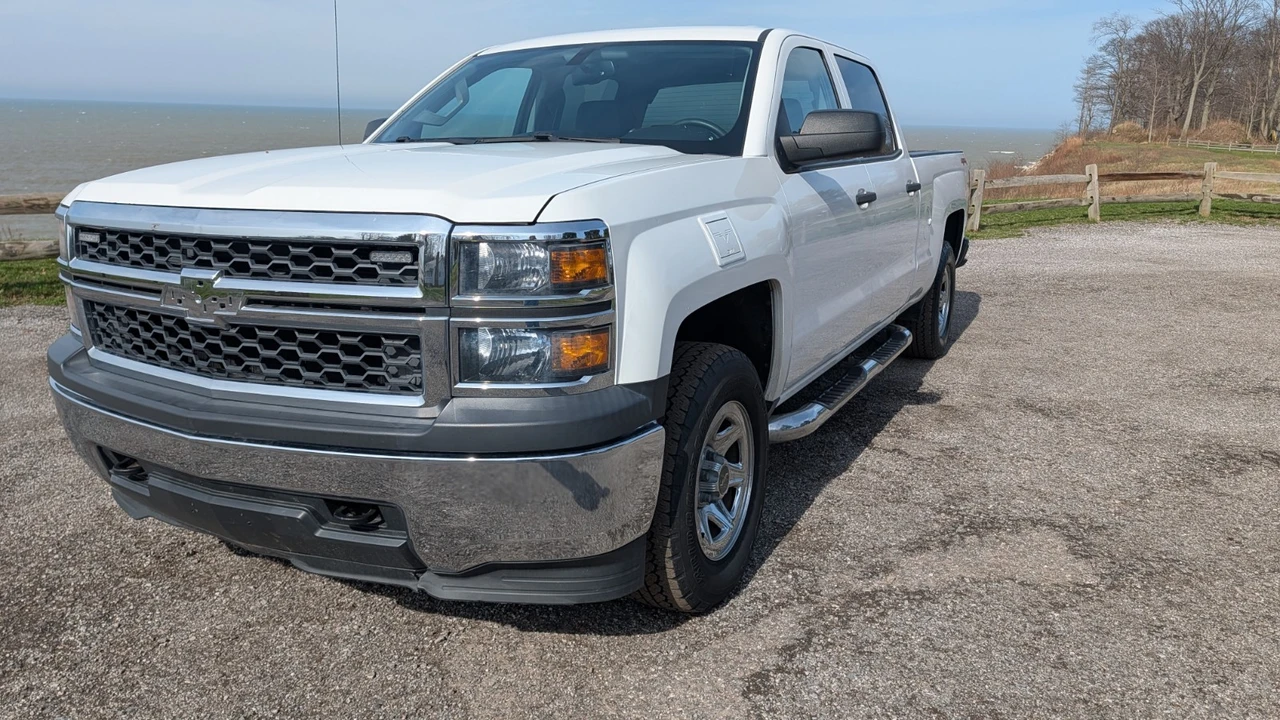 2014 Chevrolet Silverado 3rd Gen - Image 2 of 21