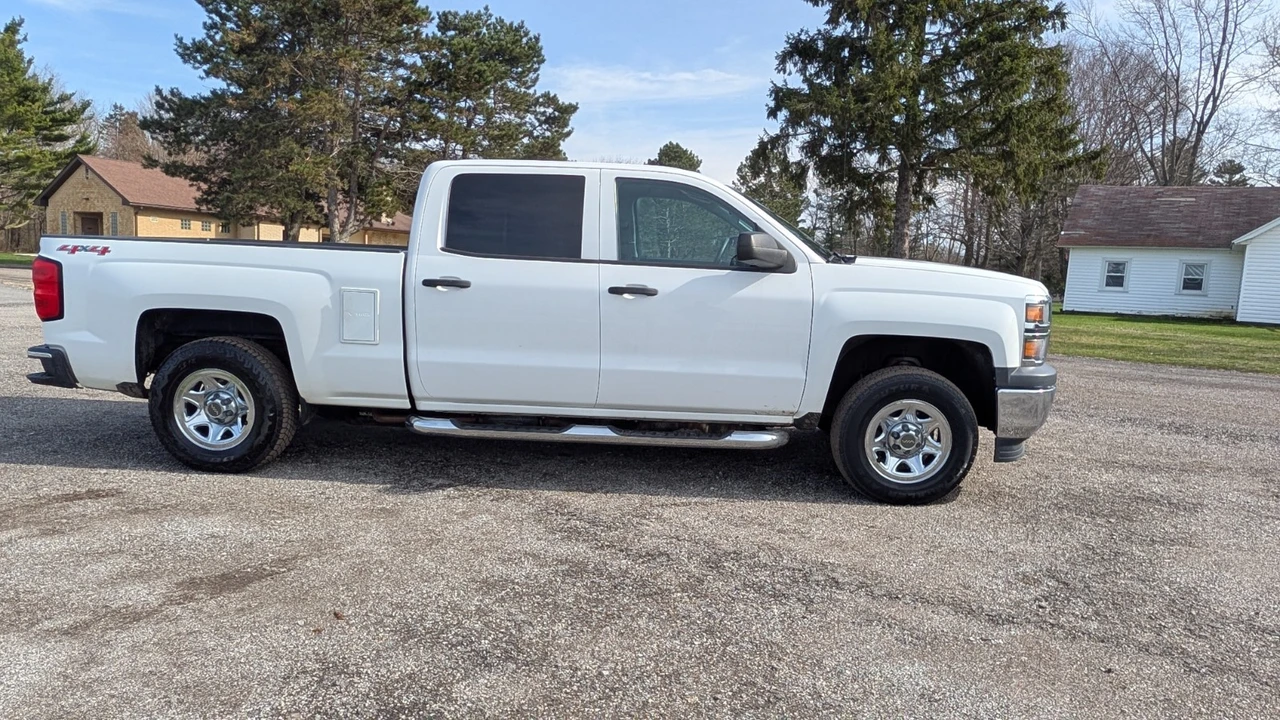 2014 Chevrolet Silverado 3rd Gen - Image 3 of 21