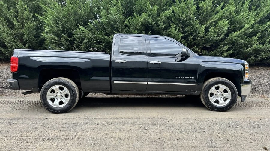 2014 Chevrolet Silverado 3rd Gen - Image 2 of 28