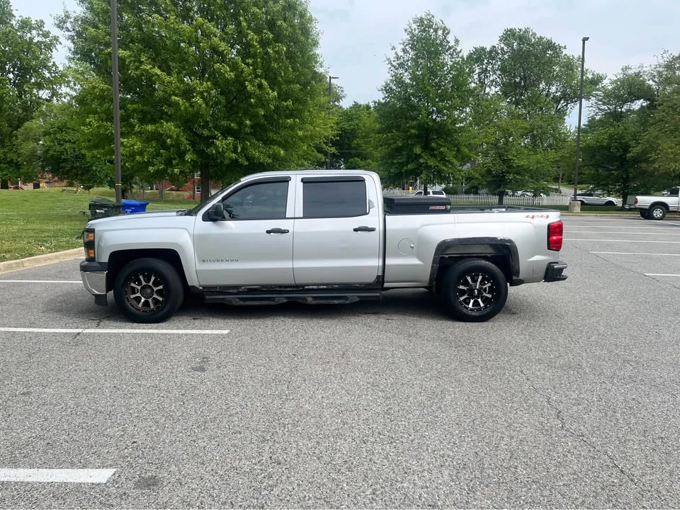 2014 Chevrolet Silverado 3rd Gen - Image 2 of 16