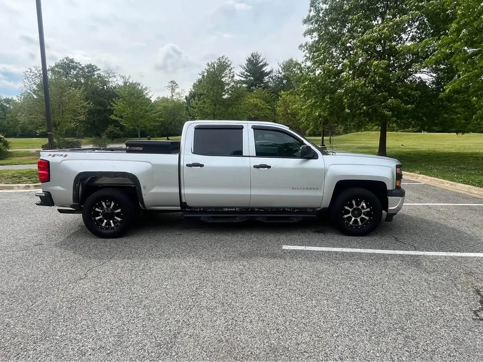 2014 Chevrolet Silverado 3rd Gen - Image 5 of 16