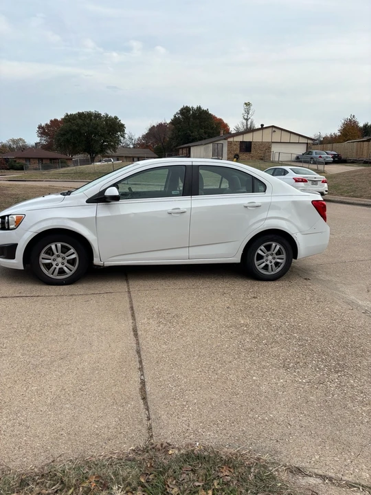 2014 Chevrolet Aveo/Sonic - Image 2 of 12