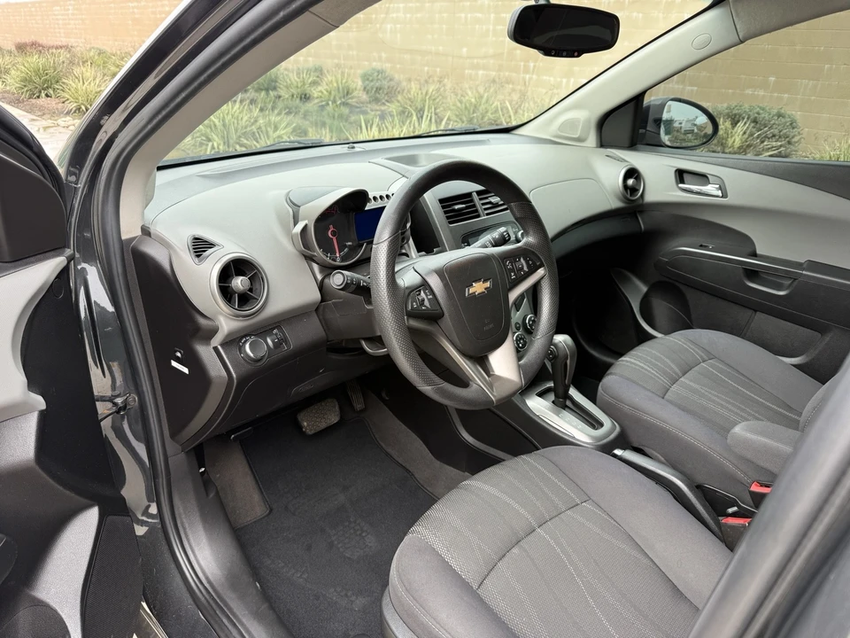 2014 Chevrolet Aveo/Sonic - Image 9 of 17