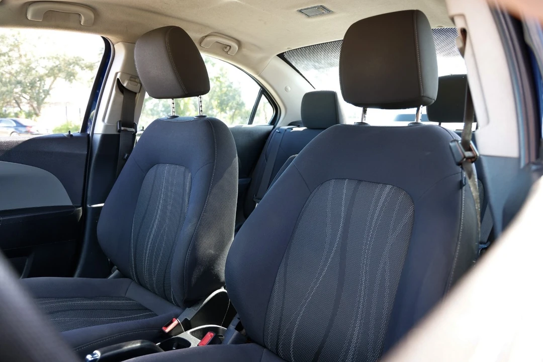 2014 Chevrolet Aveo/Sonic - Image 6 of 12