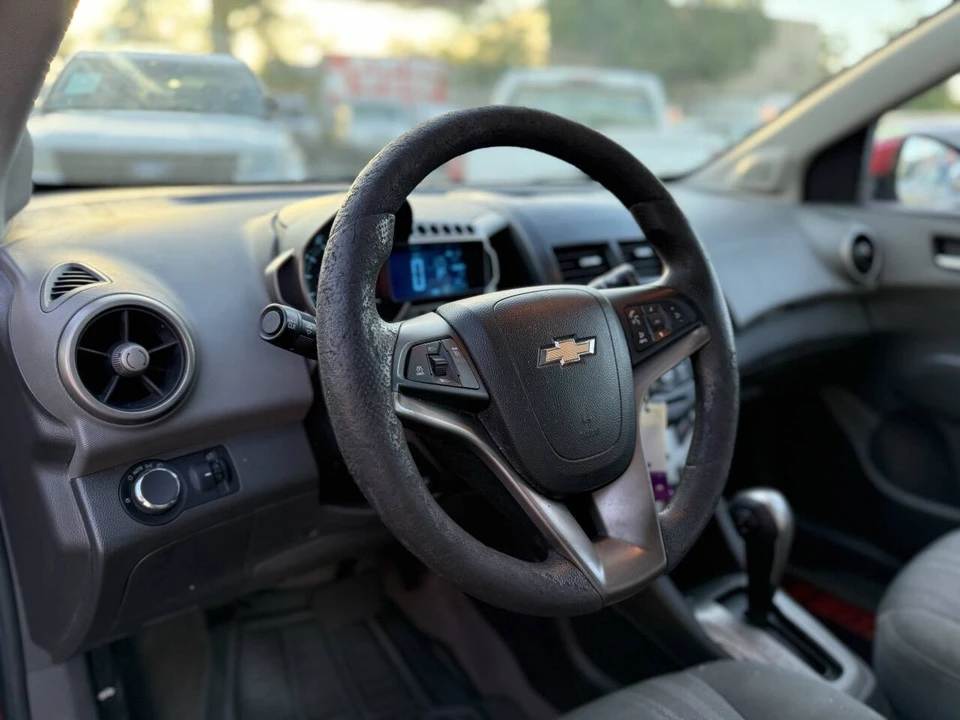 2014 Chevrolet Aveo/Sonic - Image 17 of 18