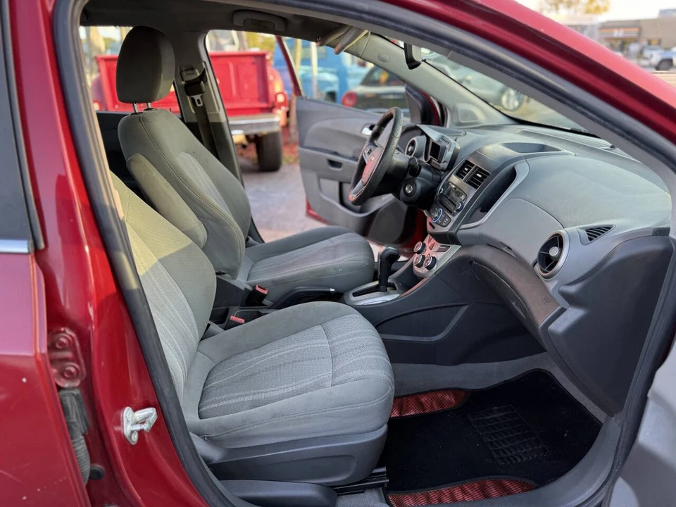 2014 Chevrolet Aveo/Sonic - Image 14 of 18