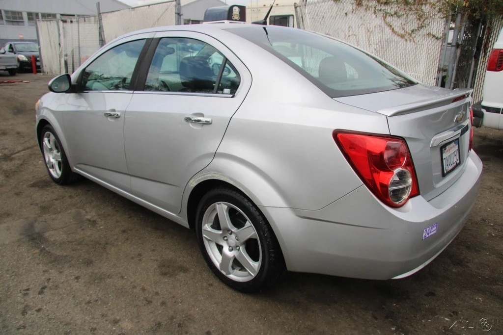 2014 Chevrolet Aveo/Sonic - Image 4 of 21