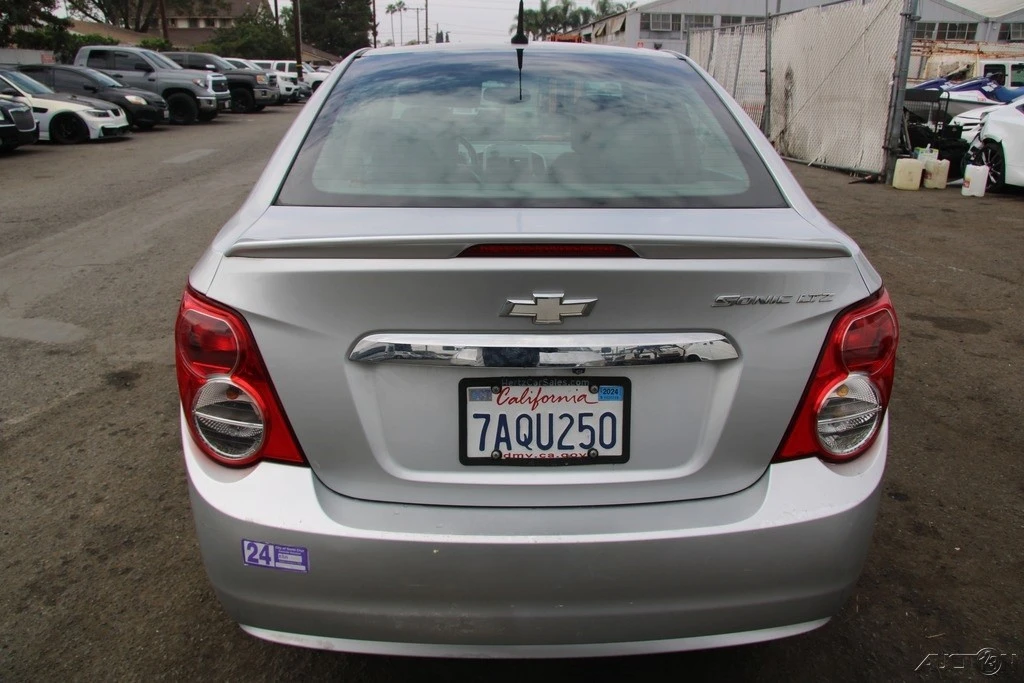 2014 Chevrolet Aveo/Sonic - Image 5 of 21