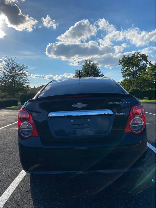 2014 Chevrolet Aveo/Sonic - Image 4 of 16