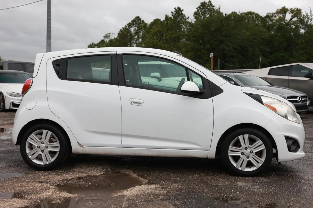 2014 Chevrolet Spark - Image 13 of 21