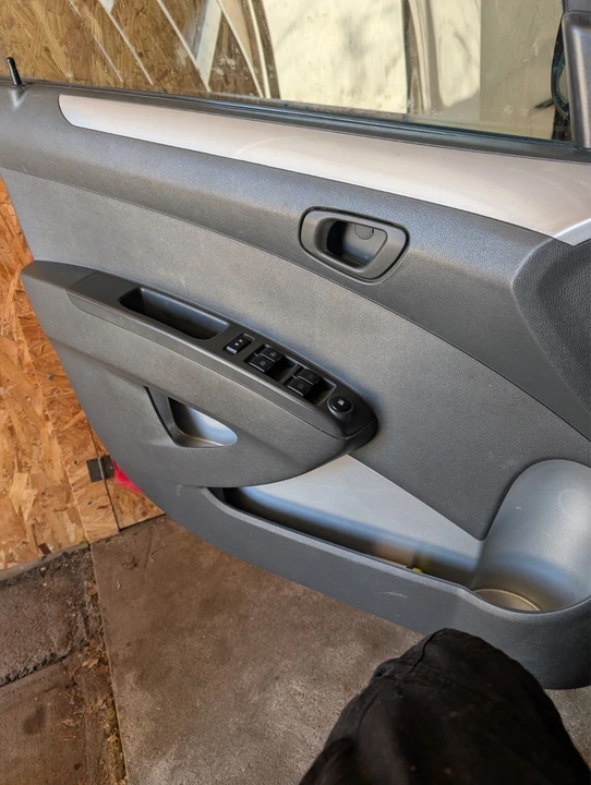 2014 Chevrolet Spark - Image 12 of 14