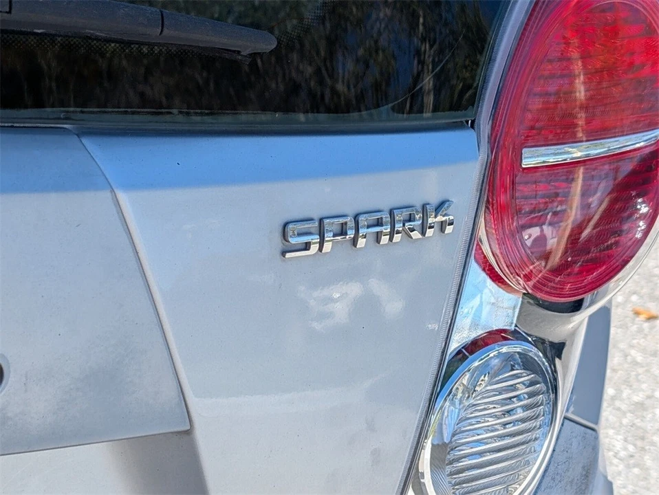2014 Chevrolet Spark - Image 14 of 21