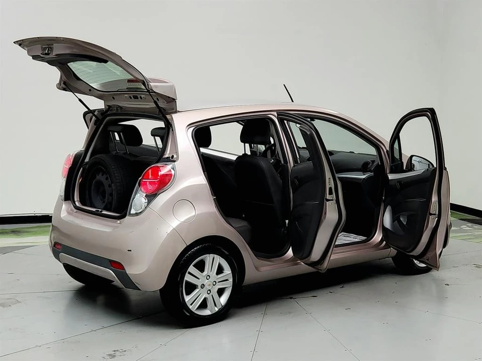 2014 Chevrolet Spark - Image 11 of 21