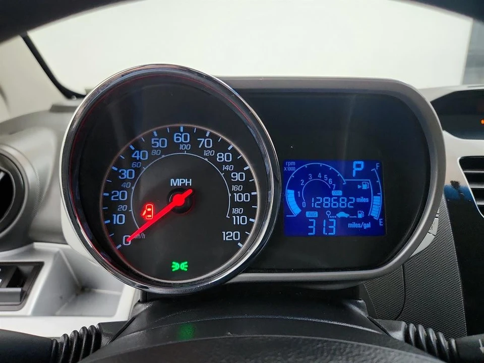 2014 Chevrolet Spark - Image 15 of 21