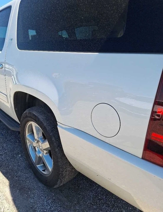 2014 Chevrolet Suburban 10th Gen - Image 6 of 21