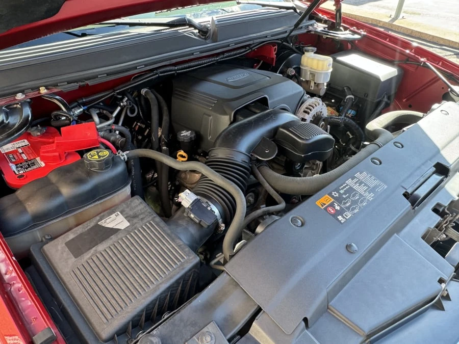 2014 Chevrolet Suburban 10th Gen - Image 14 of 14