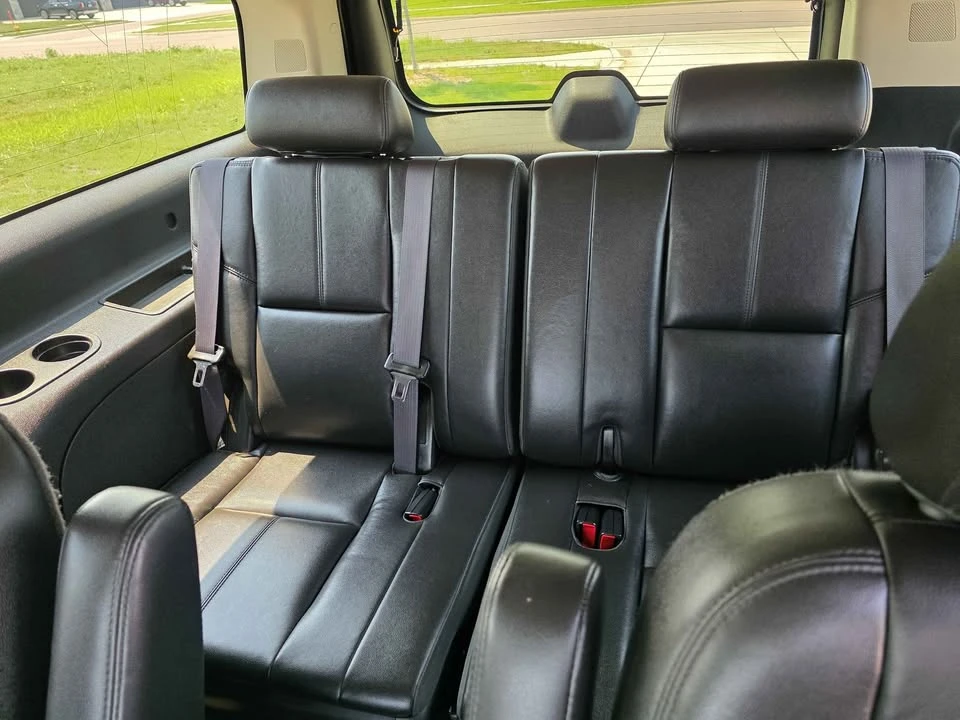 2014 Chevrolet Suburban 10th Gen - Image 13 of 20