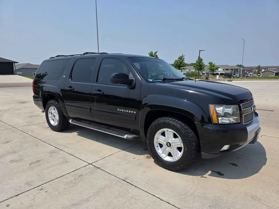 2014 Chevrolet Suburban 10th Gen - Image 7 of 20
