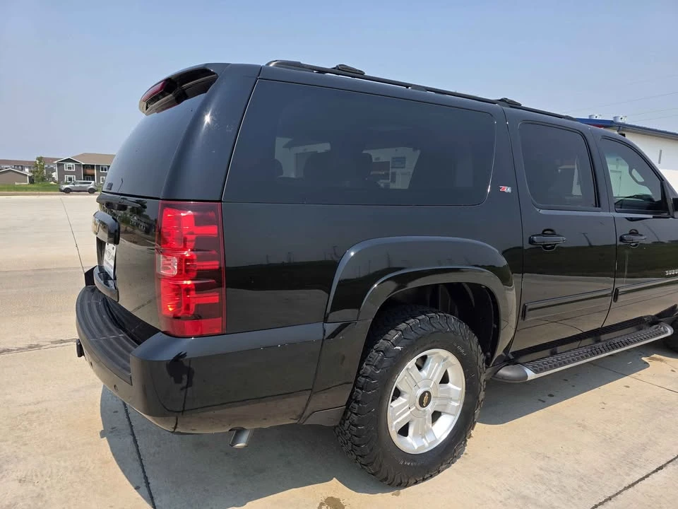 2014 Chevrolet Suburban 10th Gen - Image 5 of 20