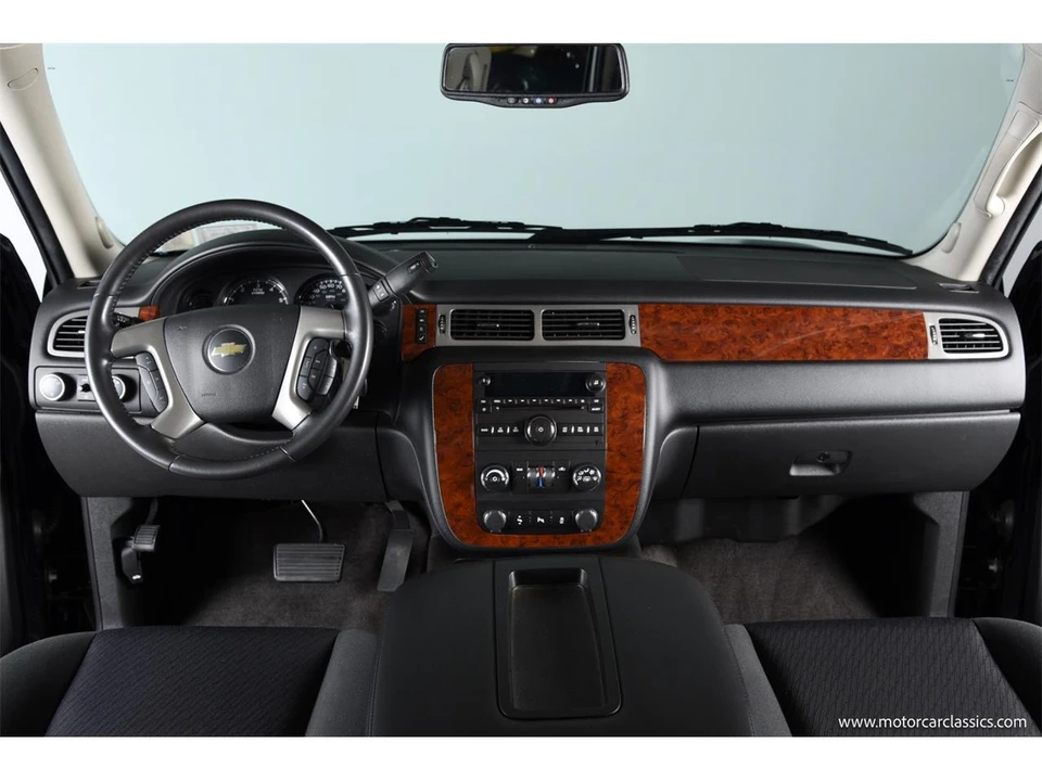 2014 Chevrolet Tahoe 3rd Gen - Image 19 of 31