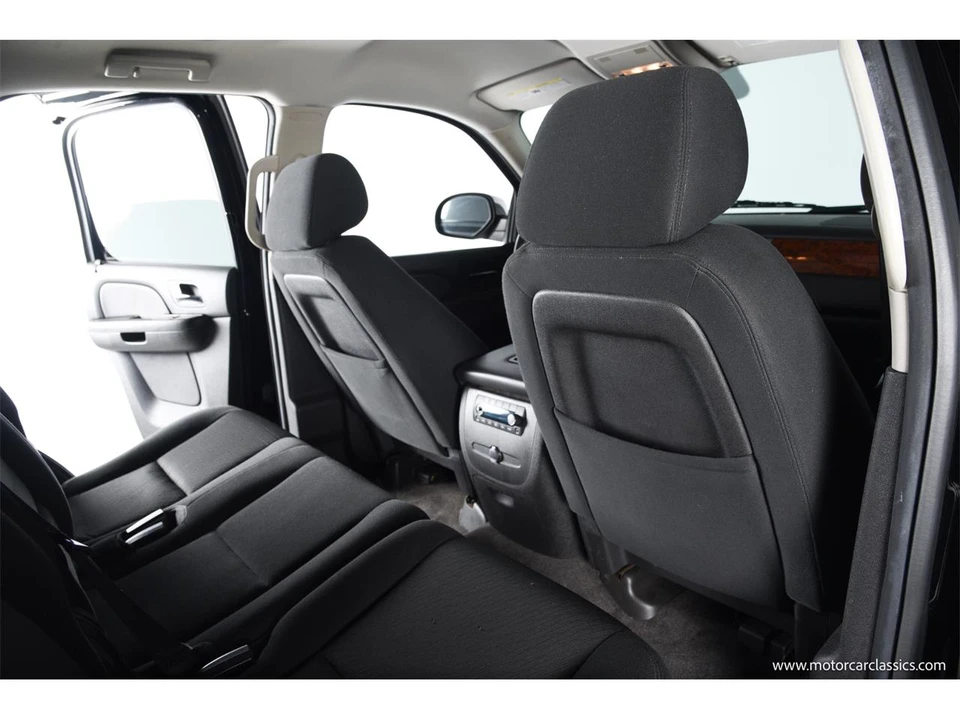 2014 Chevrolet Tahoe 3rd Gen - Image 25 of 31