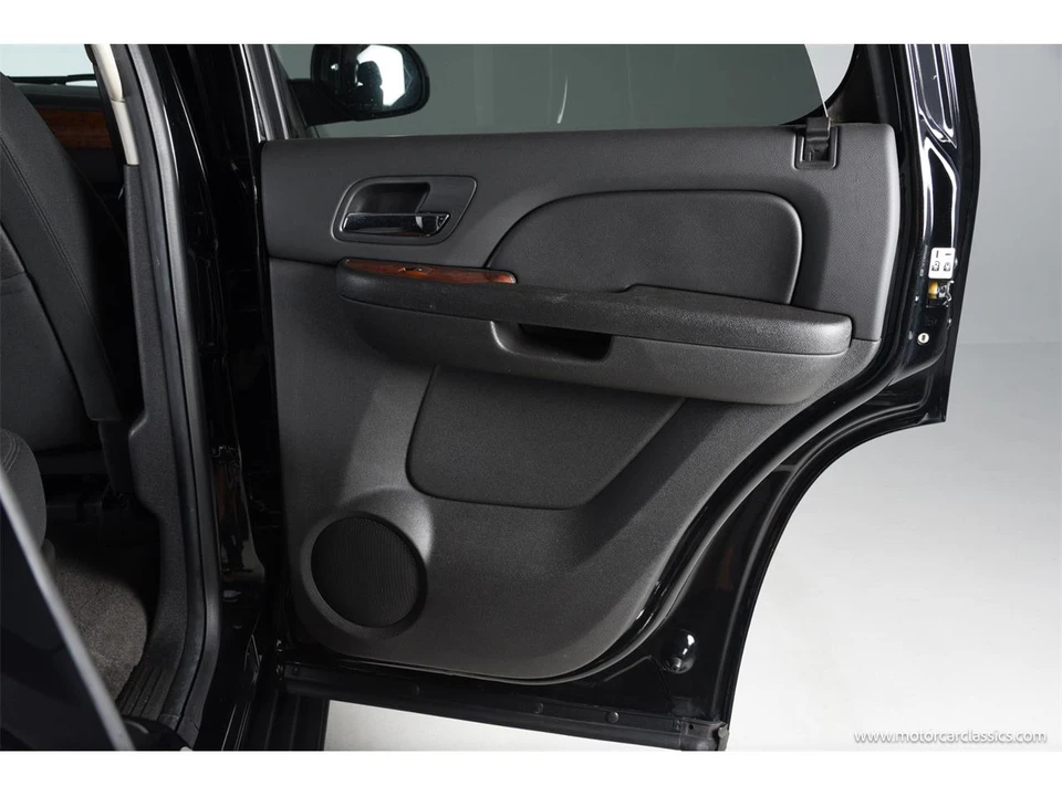 2014 Chevrolet Tahoe 3rd Gen - Image 31 of 31