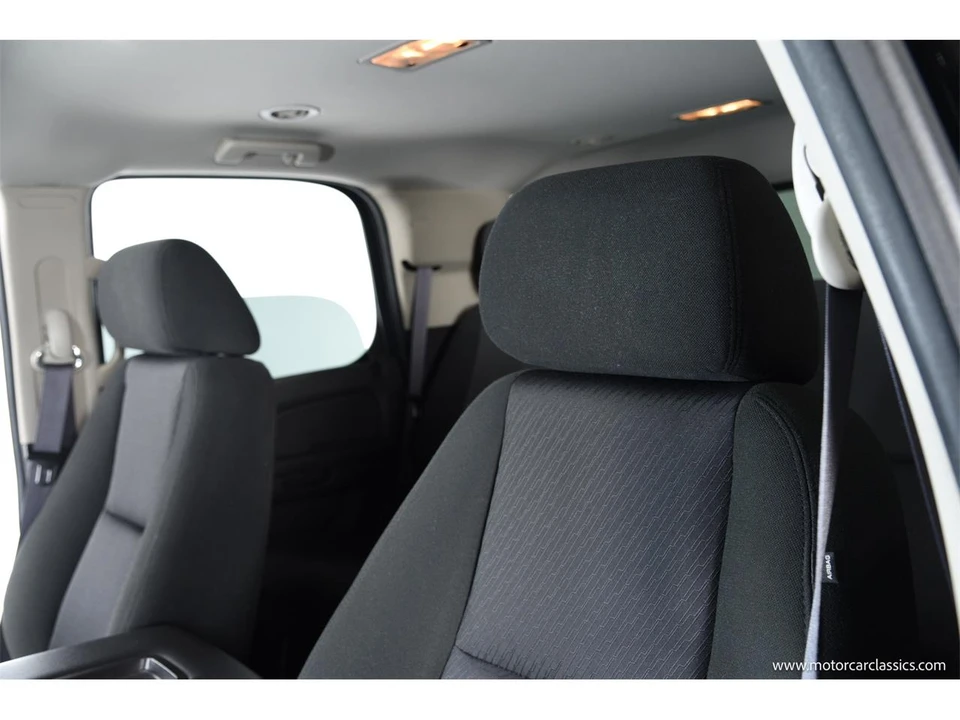 2014 Chevrolet Tahoe 3rd Gen - Image 24 of 31