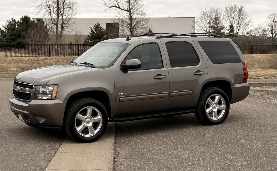 2014 Chevrolet Tahoe 3rd Gen - Image 2 of 14