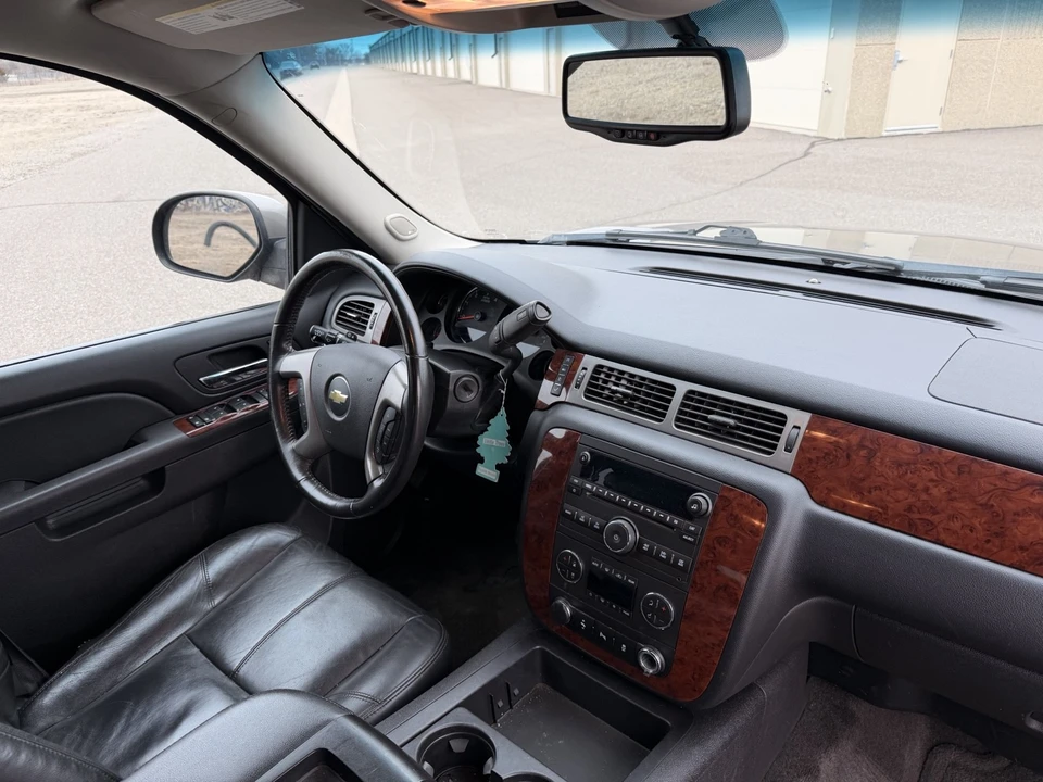 2014 Chevrolet Tahoe 3rd Gen - Image 14 of 14