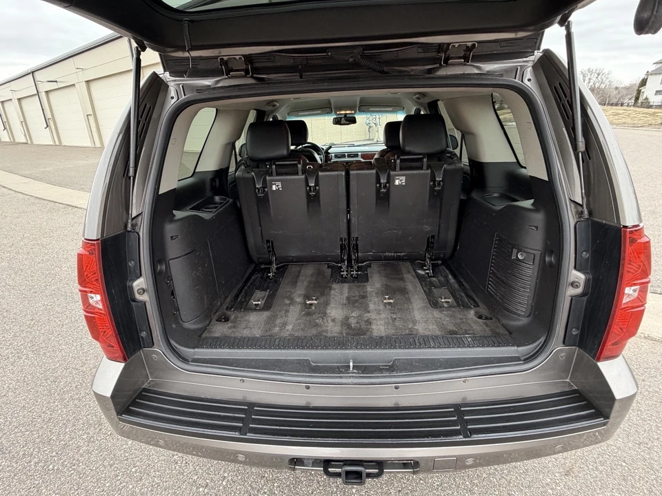 2014 Chevrolet Tahoe 3rd Gen - Image 10 of 14