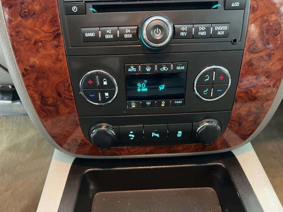 2014 Chevrolet Tahoe 3rd Gen - Image 14 of 21
