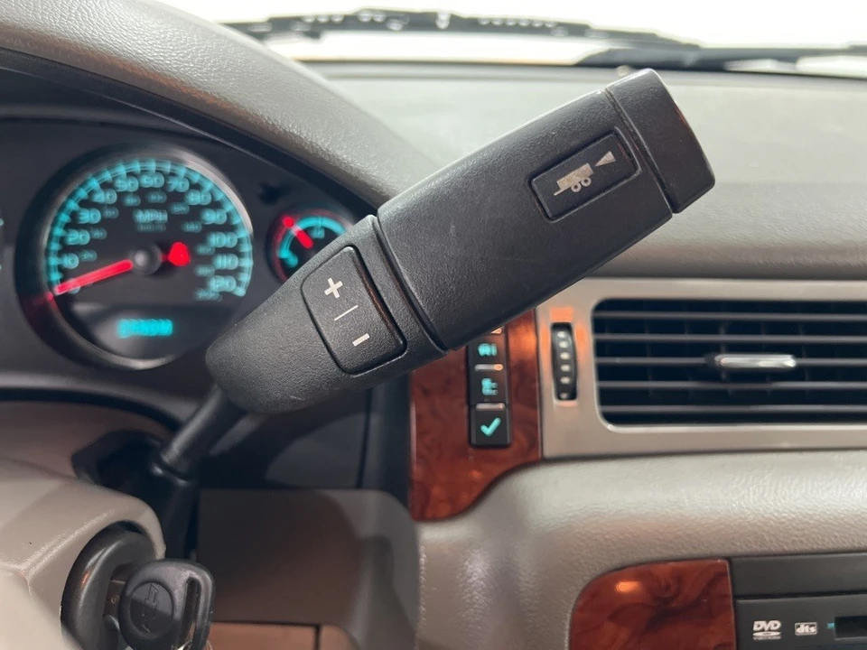 2014 Chevrolet Tahoe 3rd Gen - Image 13 of 21